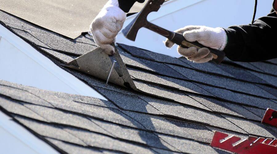 Professional gutter cleaning in Chittenden, VT
